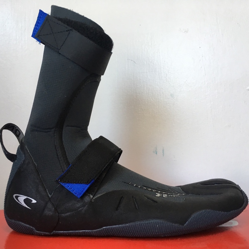 COPY - Women’s O’Neill psycho tech bootie. 3/2 size 7